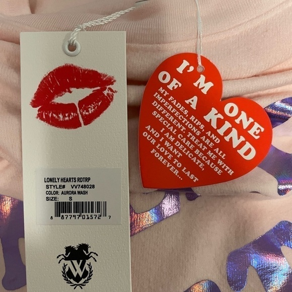 NWT Wildfox Lonely Hearts Roadtrip Aurora Wash Oversized Sweatshirt. Size Small. - Picture 11 of 11